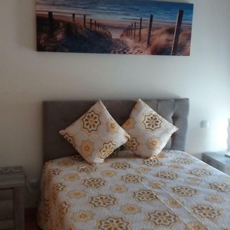 Apartamento Novo Com Piscina Ольян Экстерьер фото