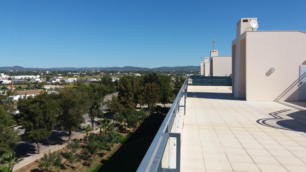 Apartamento Novo Com Piscina Ольян Экстерьер фото