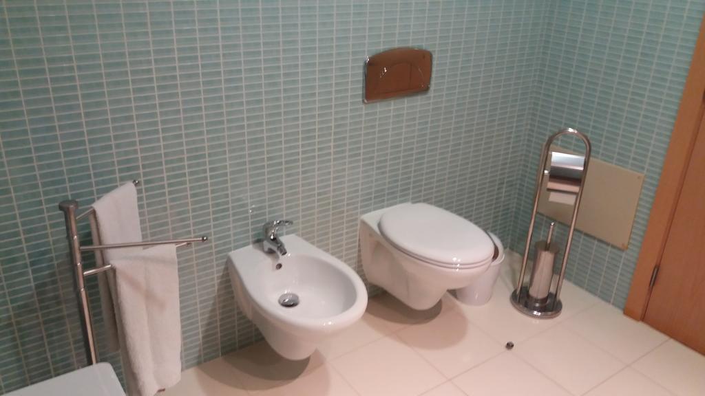 Apartamento Novo Com Piscina Ольян Экстерьер фото